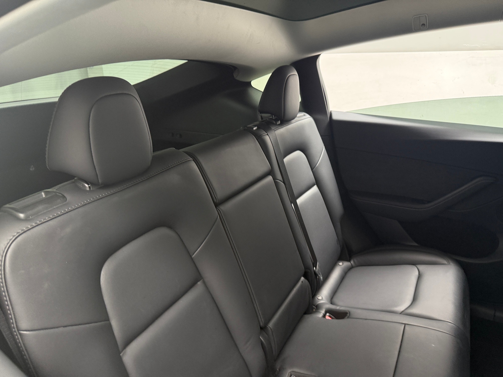 Thumbnail: 2022 Tesla Model Y - 5