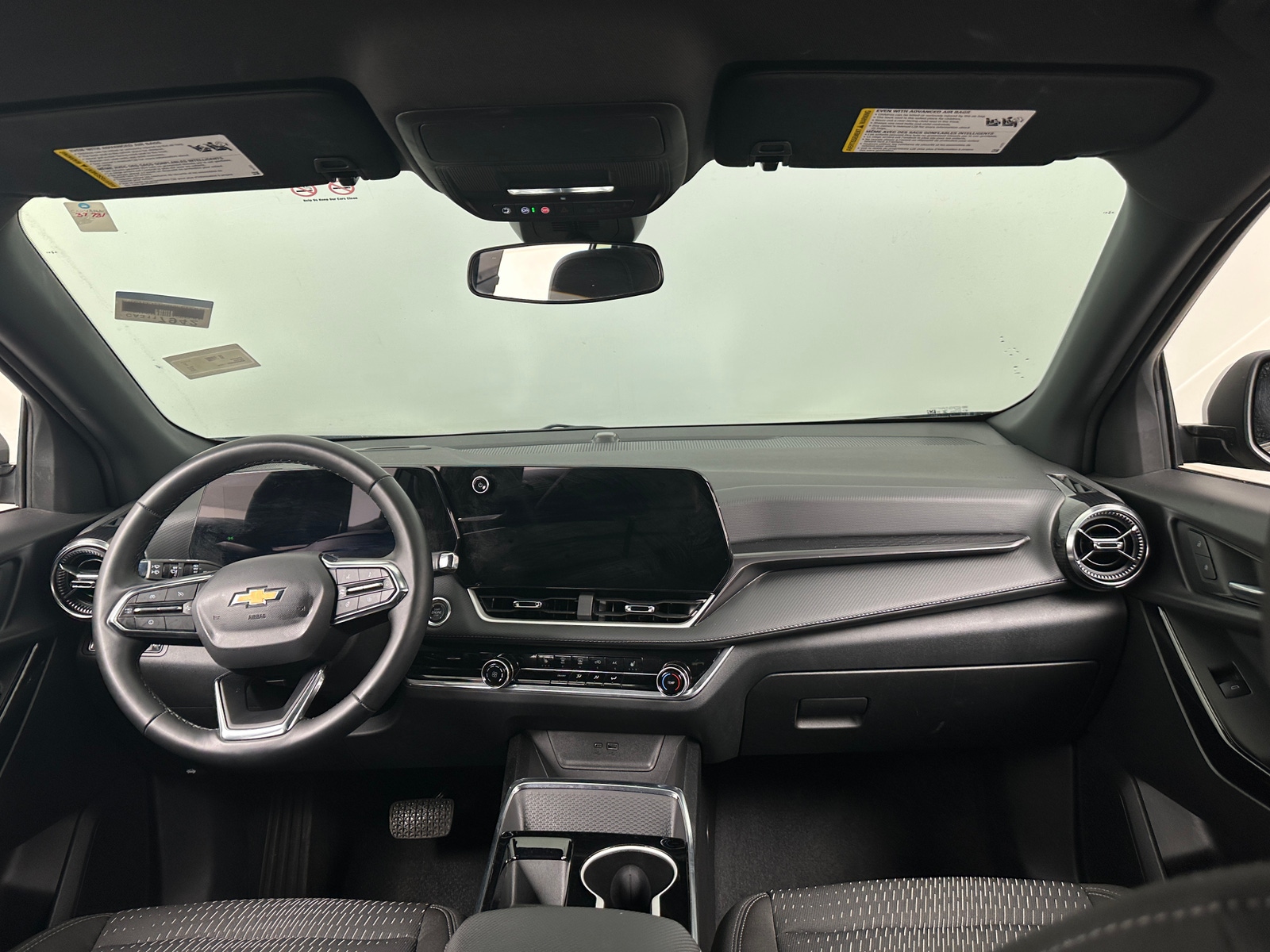 Thumbnail: 2025 Chevrolet Equinox - 3