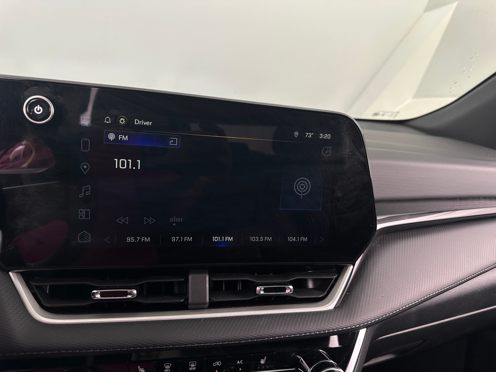 Thumbnail: 2025 Chevrolet Equinox - 4