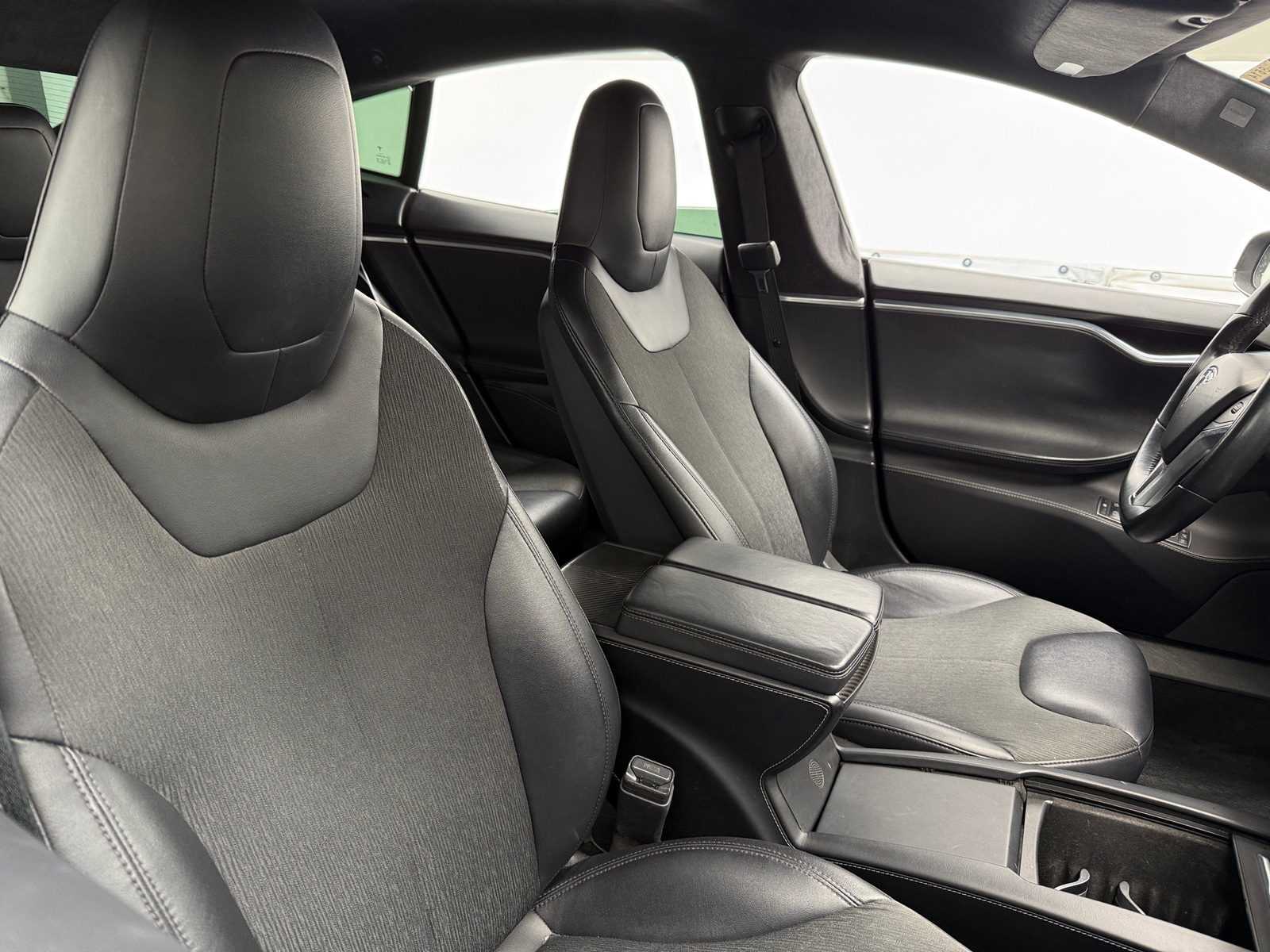 Thumbnail: 2016 Tesla Model S - 2