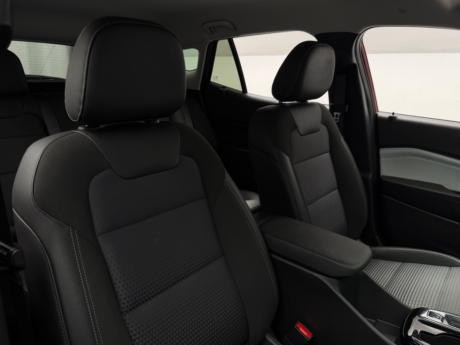 Thumbnail: 2025 Chevrolet Trax - 2