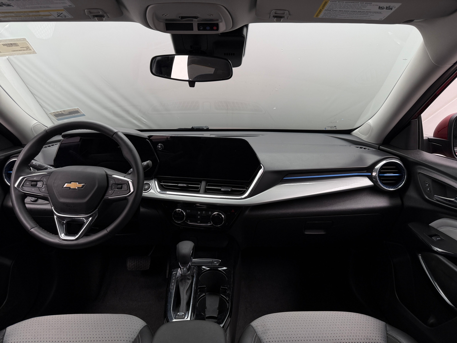 Thumbnail: 2025 Chevrolet Trax - 3