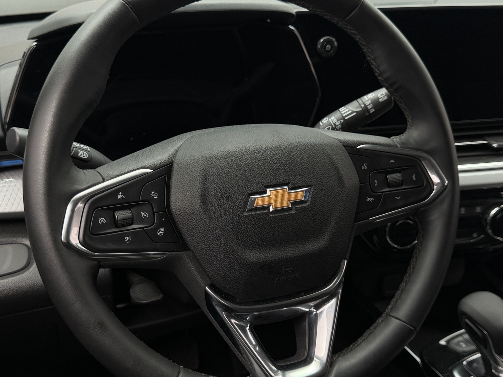 Thumbnail: 2025 Chevrolet Trax - 5