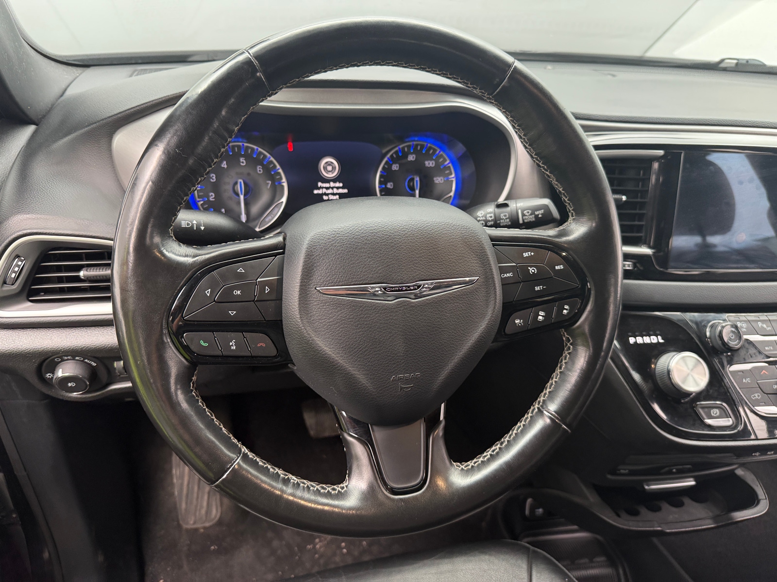 Thumbnail: 2020 Chrysler Pacifica - 4