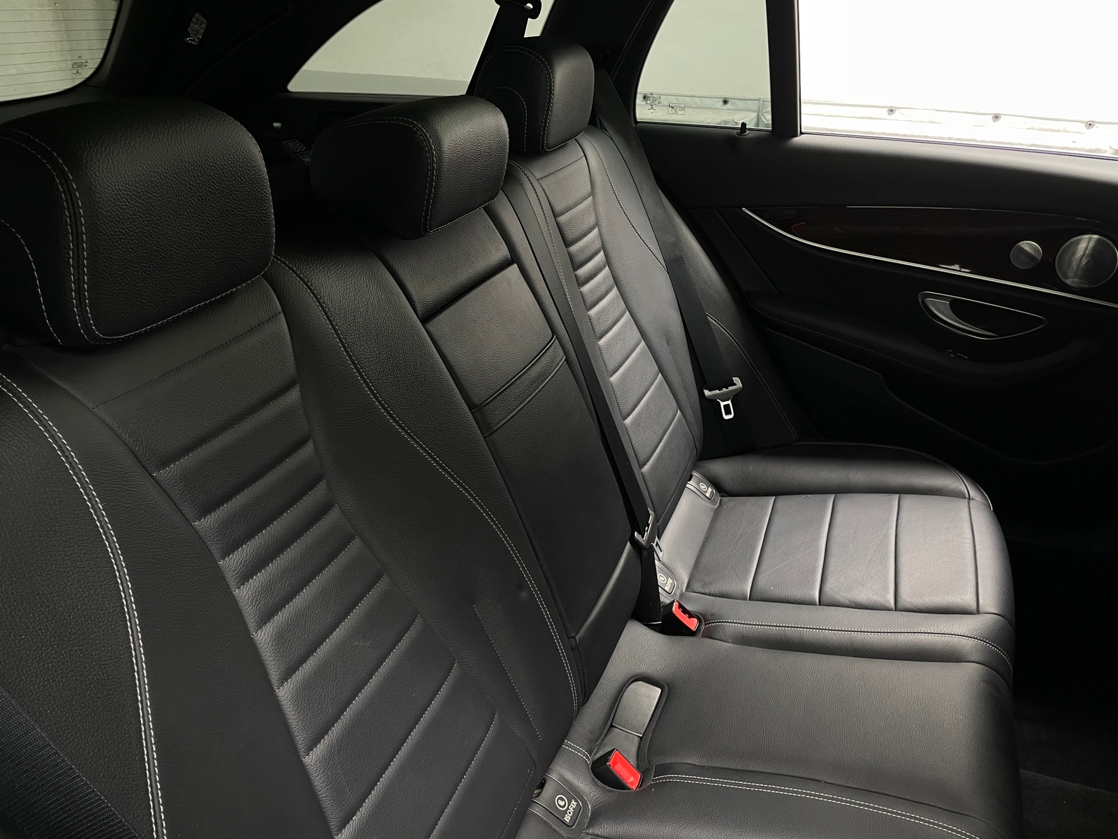 Thumbnail: 2020 Mercedes-Benz E-Class - 5