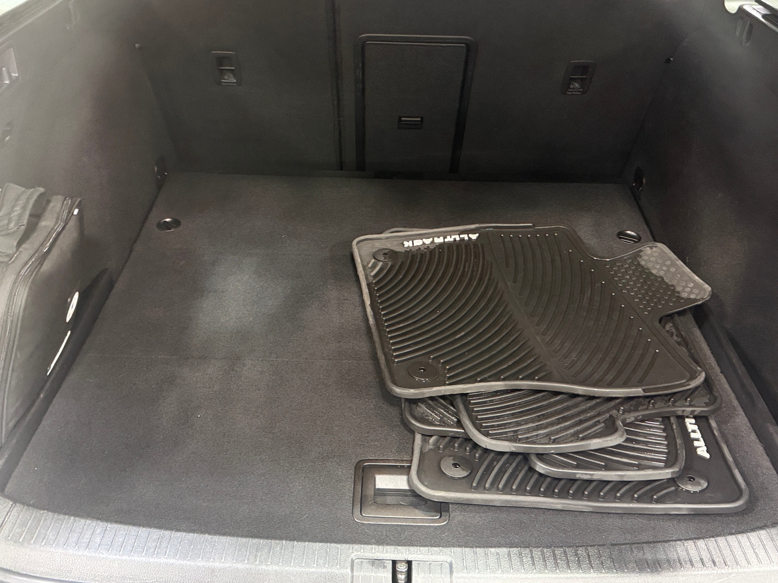 Thumbnail: 2018 Volkswagen Golf - 6