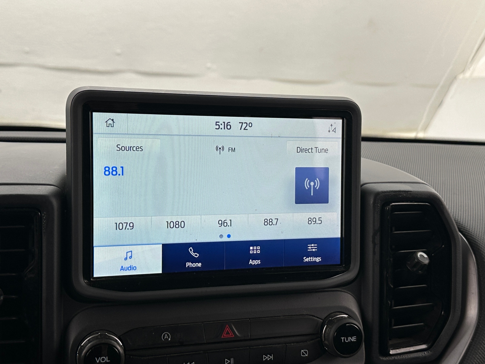 Thumbnail: 2021 Ford Bronco Sport - 4