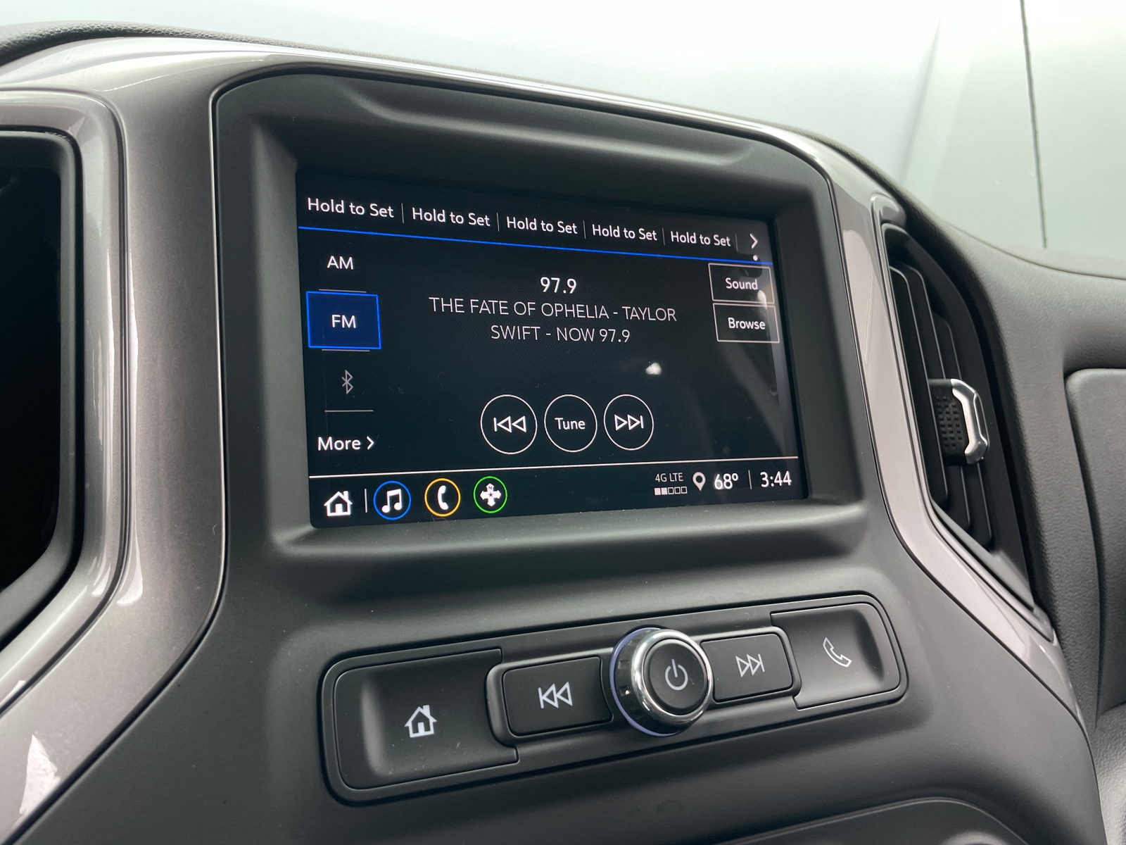 Thumbnail: 2024 GMC Sierra 1500 - 4