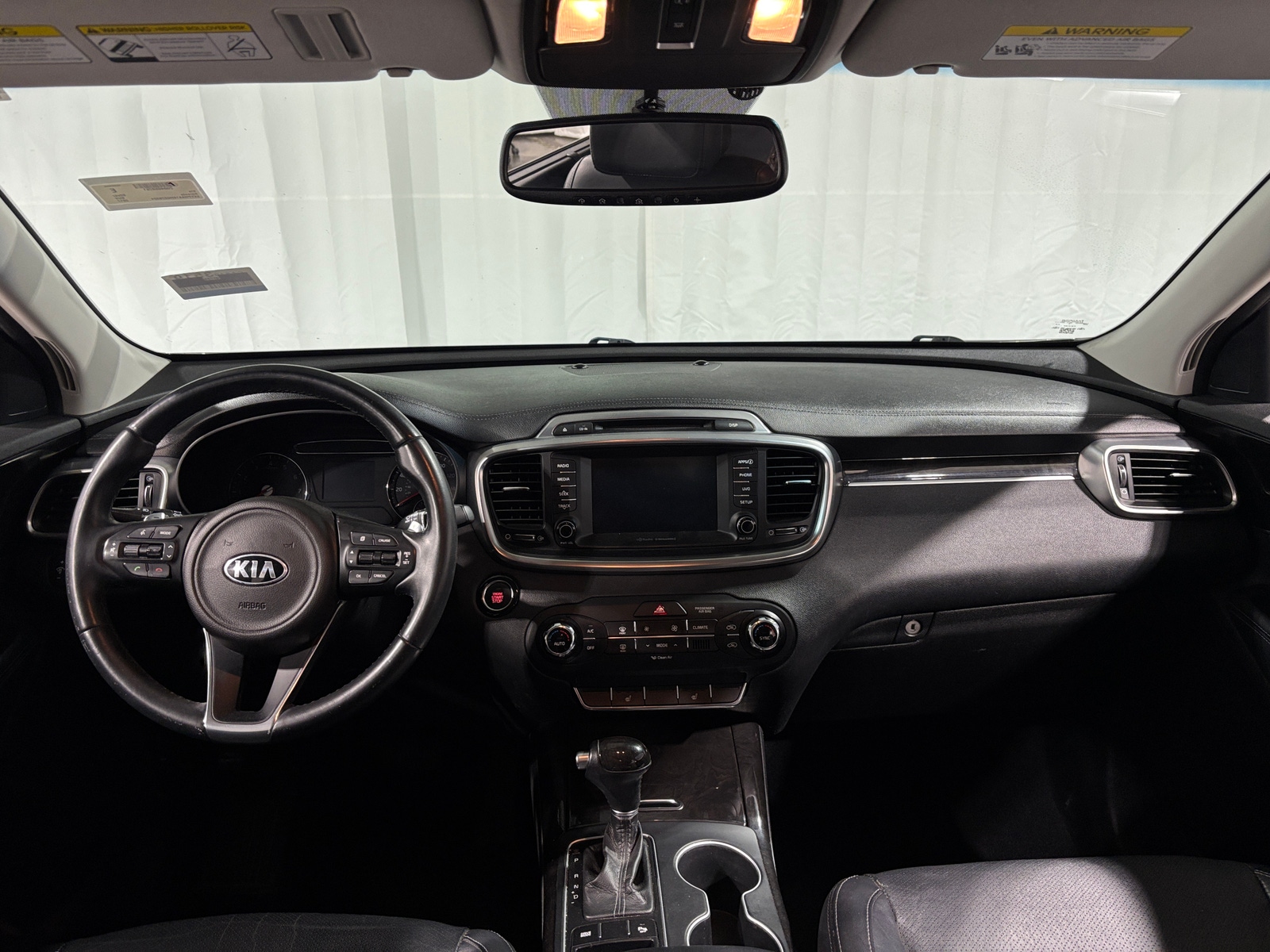 Thumbnail: 2017 Kia Sorento - 2