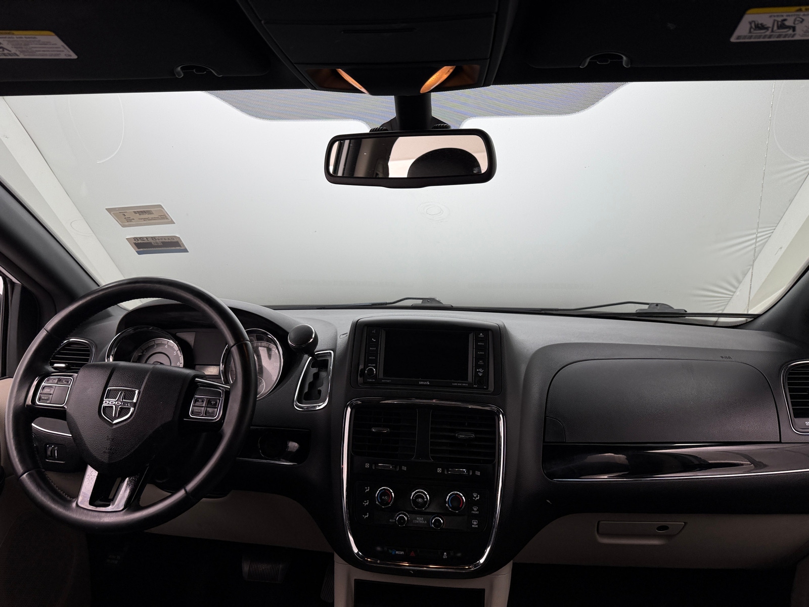 Thumbnail: 2019 Dodge Grand Caravan - 3