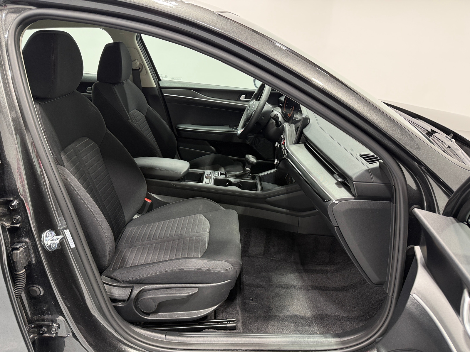 Thumbnail: 2025 Kia K5 - 2