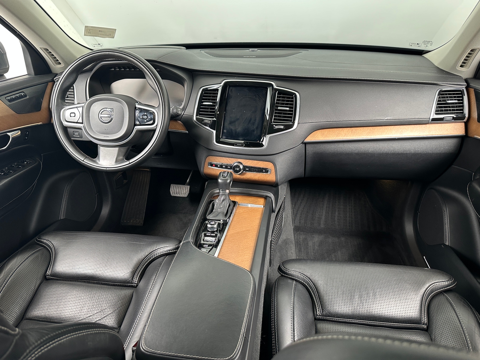 Thumbnail: 2019 Volvo XC90 - 2