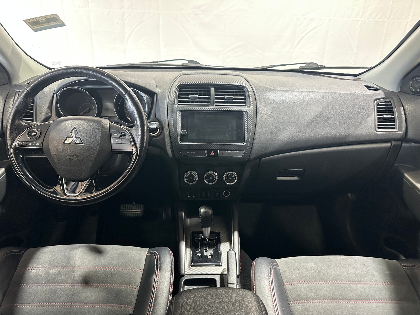 Thumbnail: 2018 Mitsubishi Outlander Sport - 3