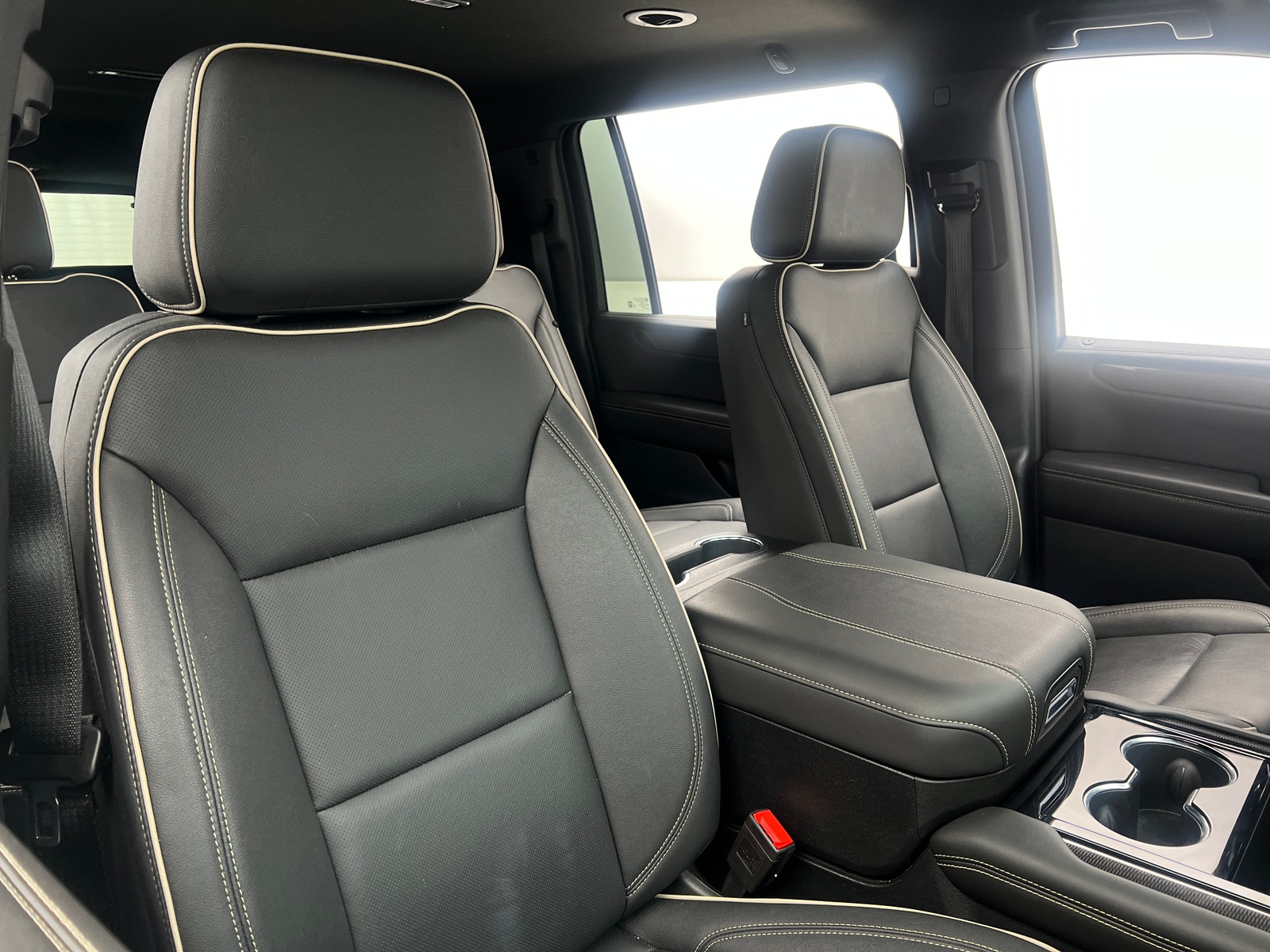 Thumbnail: 2025 GMC Yukon XL - 2