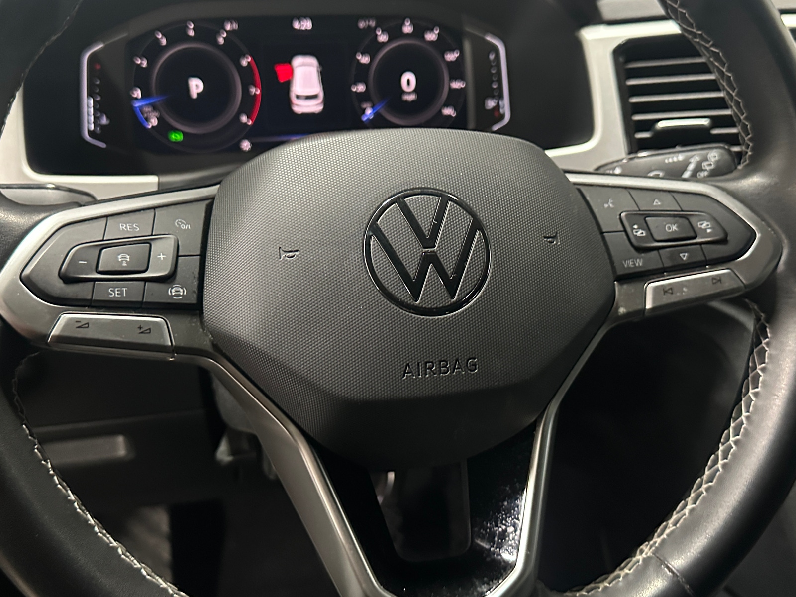 Thumbnail: 2022 Volkswagen Atlas - 4