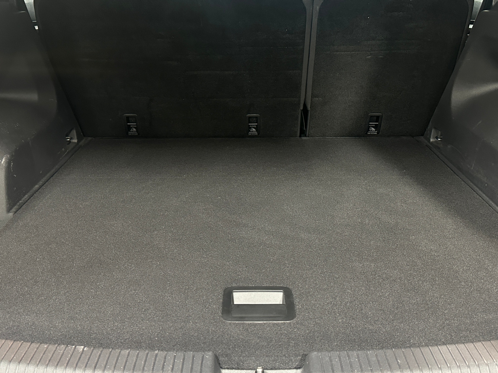 Thumbnail: 2022 Volkswagen Atlas - 6