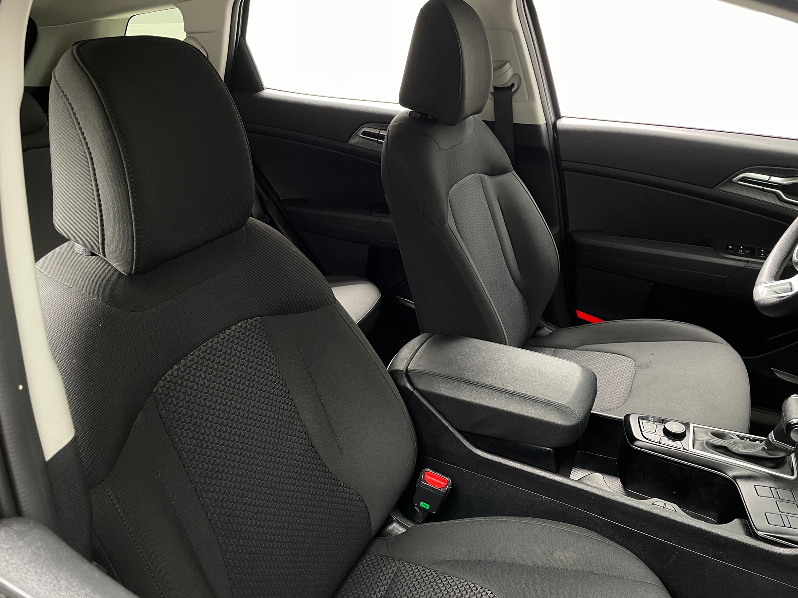 Thumbnail: 2025 Kia Sportage - 2