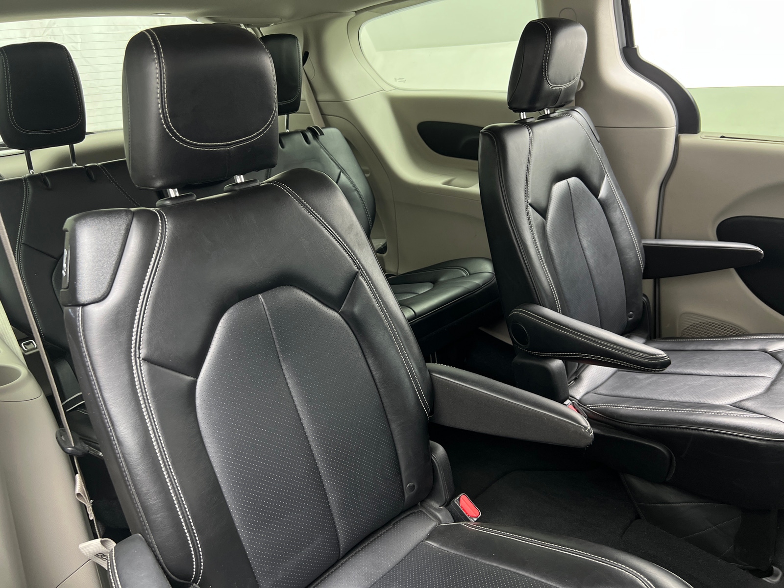 Thumbnail: 2024 Chrysler Pacifica - 5