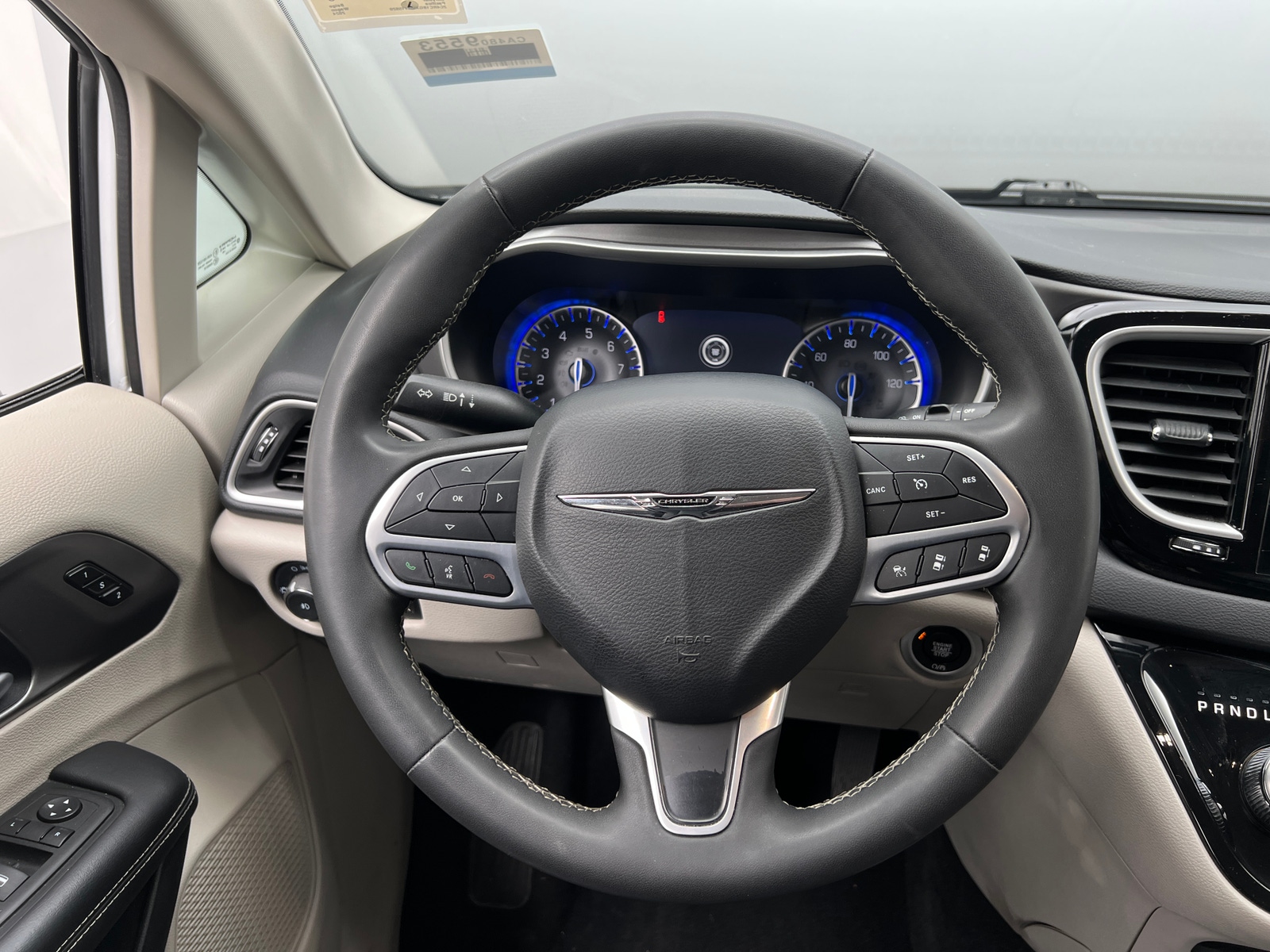 Thumbnail: 2024 Chrysler Pacifica - 4