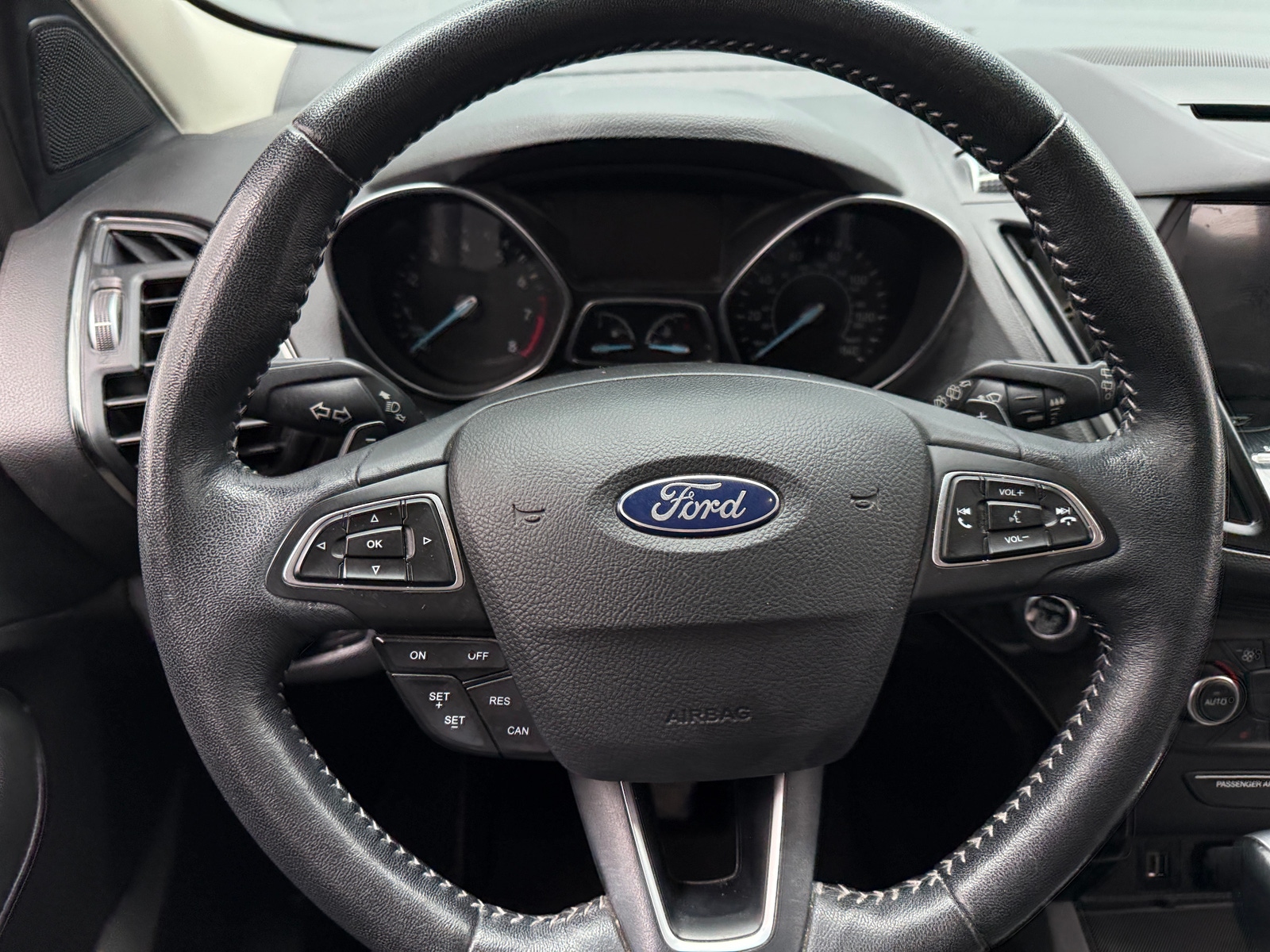 Thumbnail: 2017 Ford Escape - 4