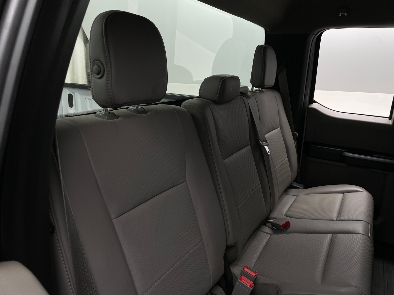 Thumbnail: 2019 Ford Econoline - 6