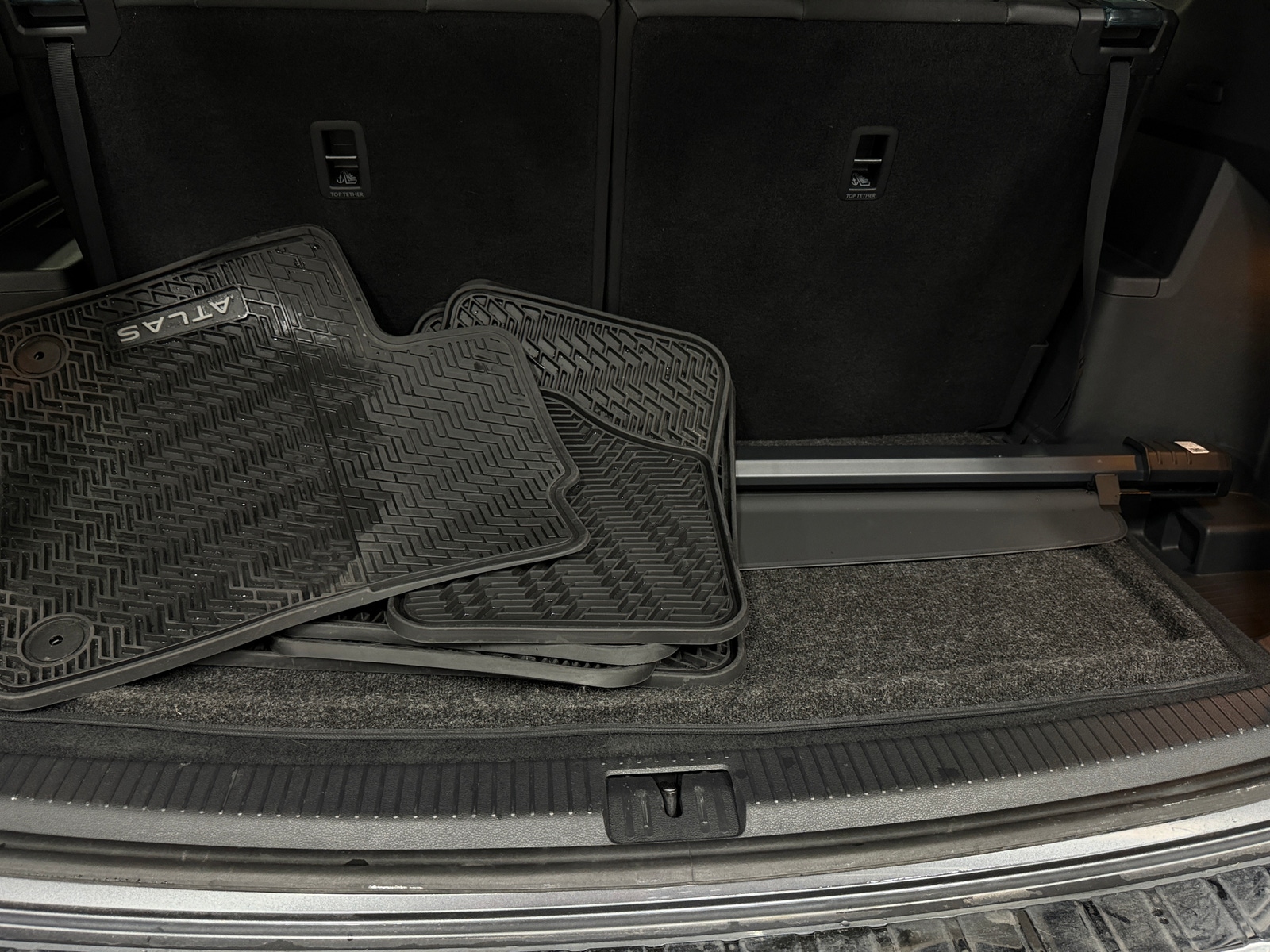 Thumbnail: 2022 Volkswagen Atlas - 6