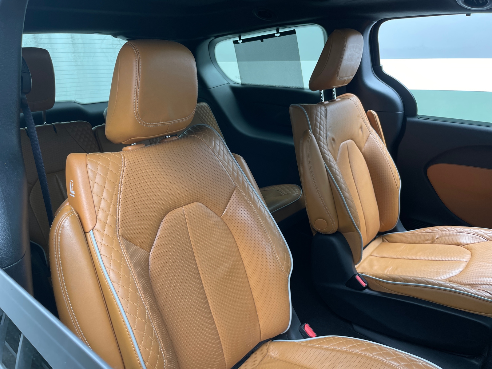 Thumbnail: 2022 Chrysler Pacifica - 5