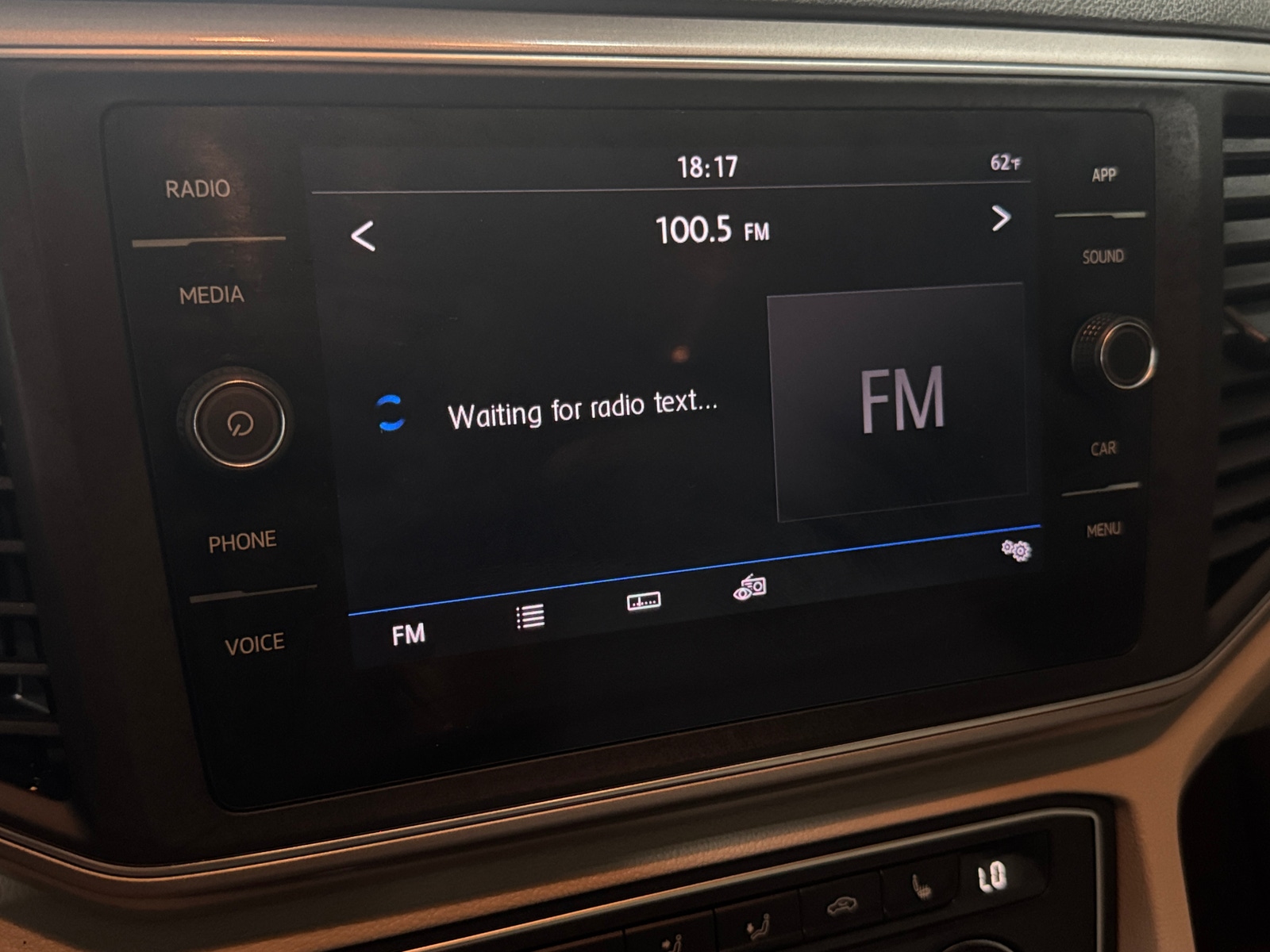 Thumbnail: 2019 Volkswagen Atlas - 3