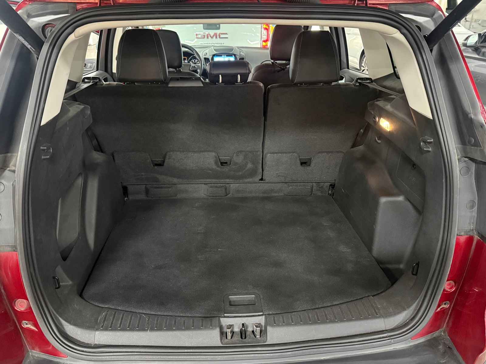 Thumbnail: 2019 Ford Escape - 6