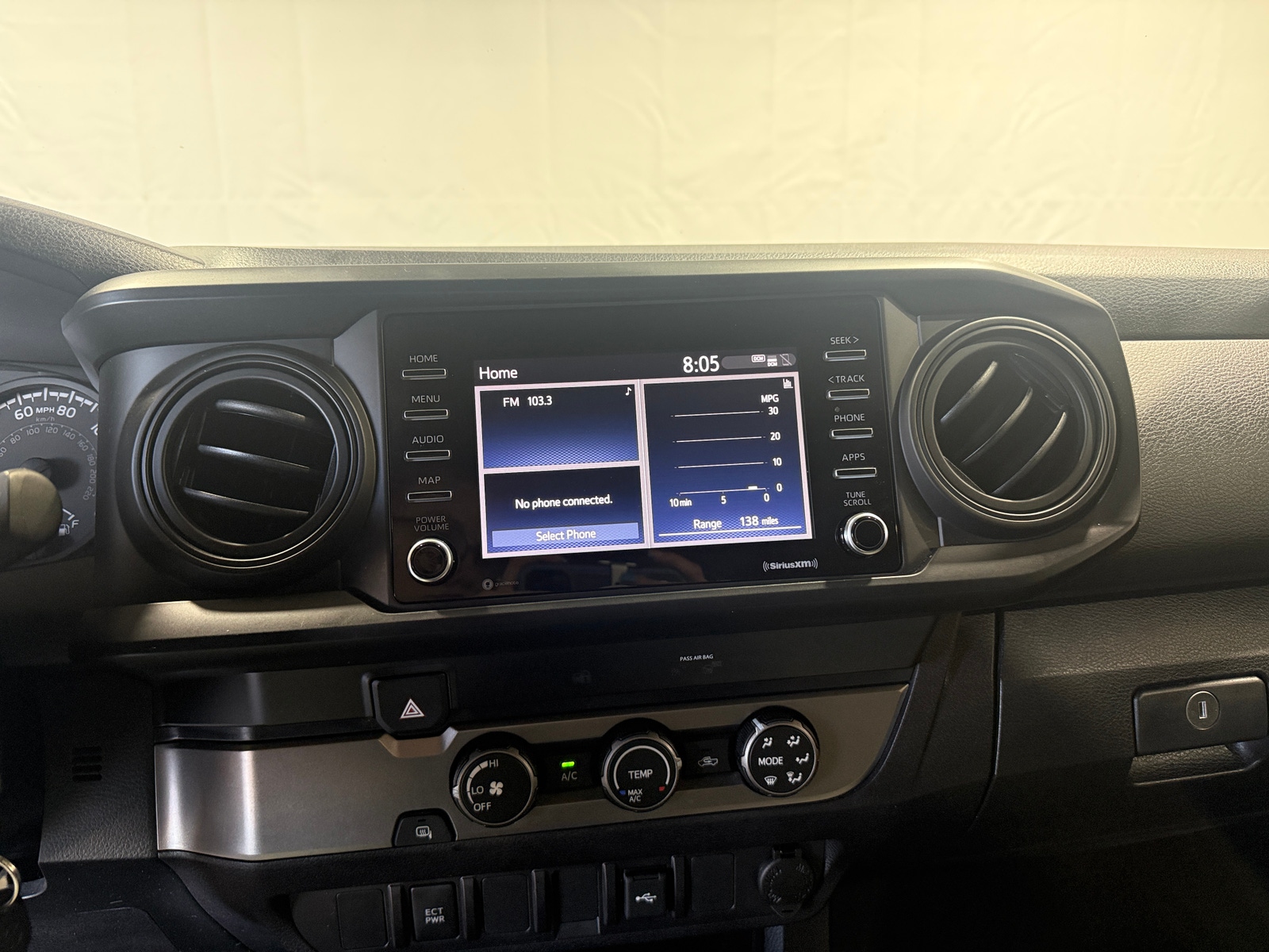 Thumbnail: 2021 Toyota Tacoma - 4