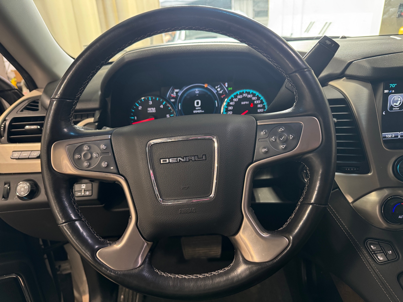 Thumbnail: 2019 GMC Yukon XL - 4