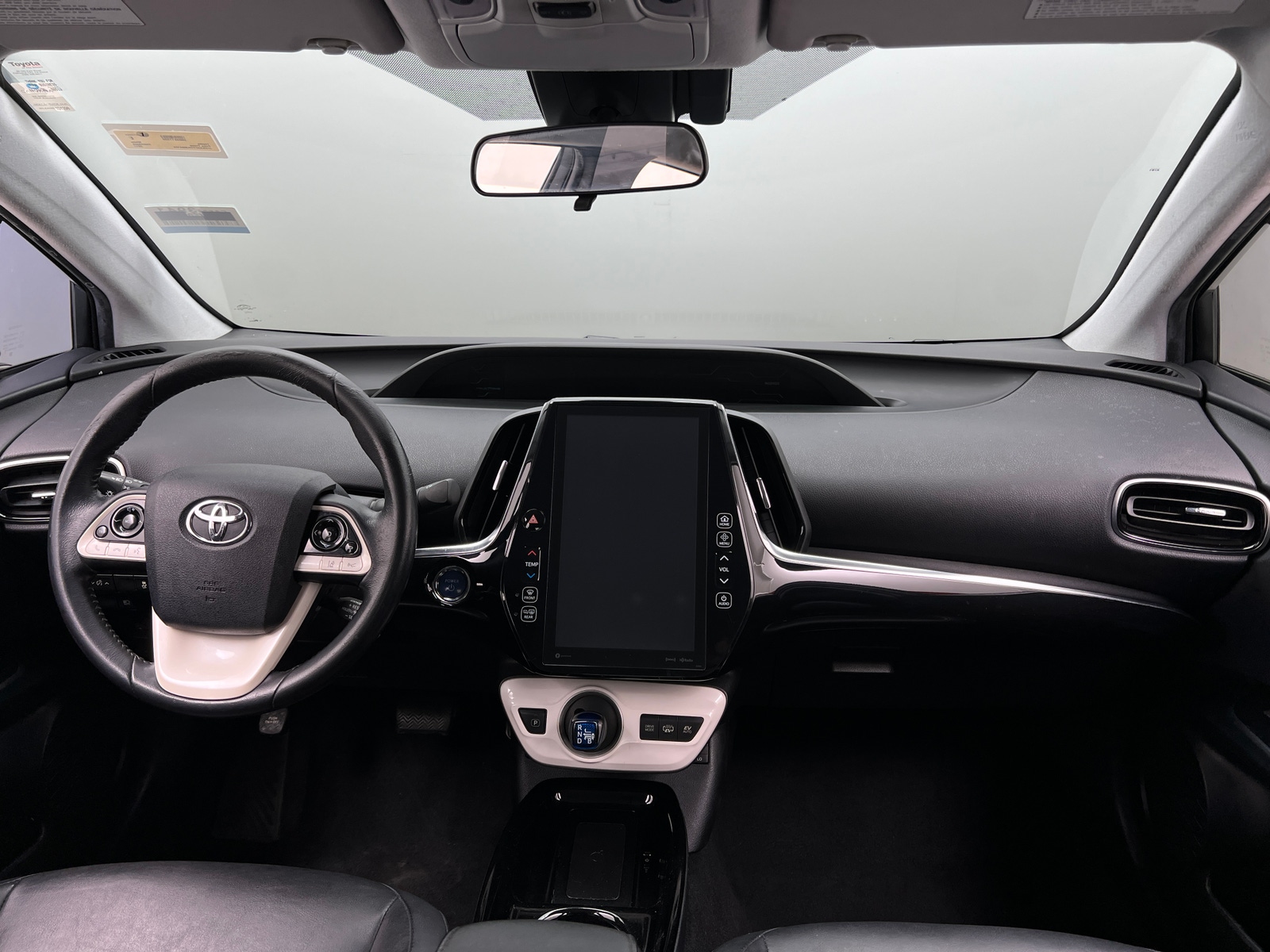 Thumbnail: 2017 Toyota Prius Prime - 3