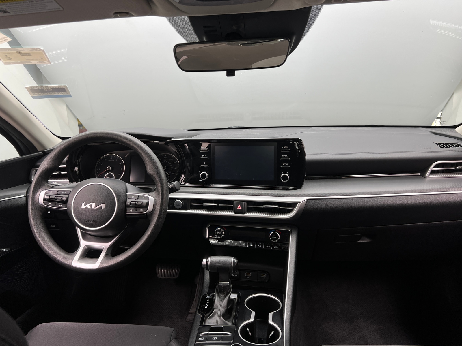 Thumbnail: 2022 Kia K5 - 3