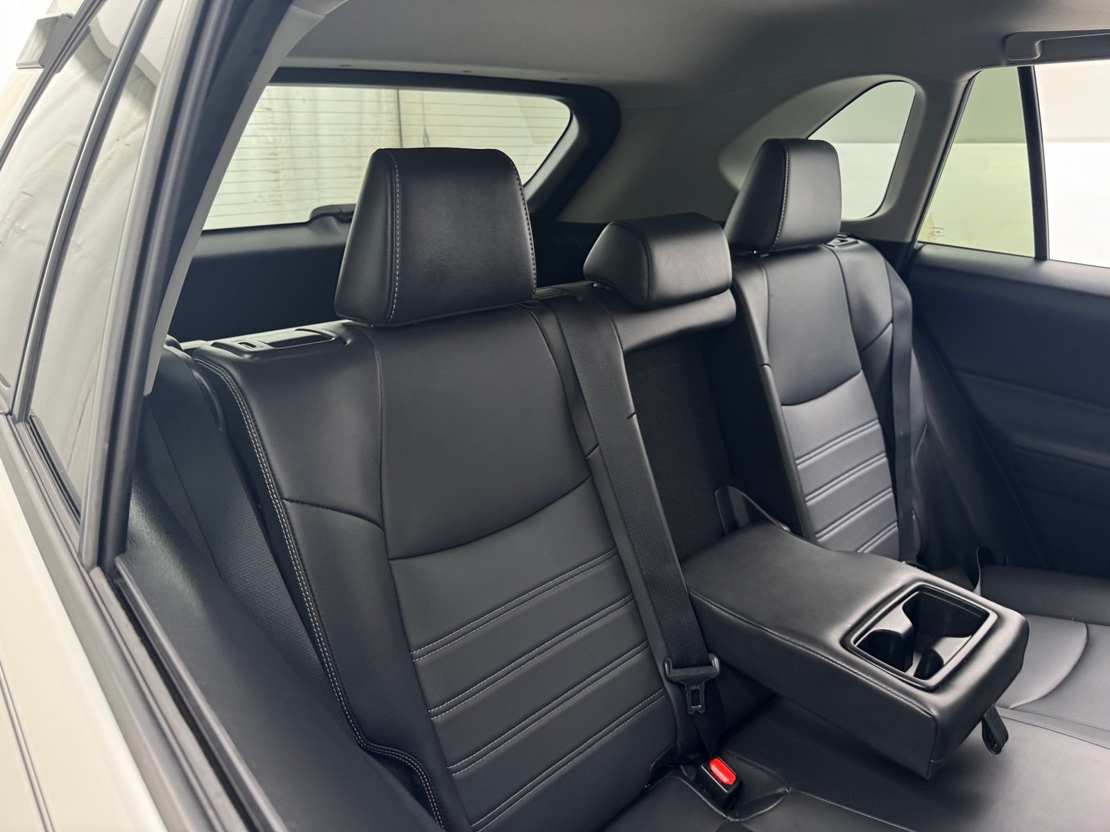 Thumbnail: 2022 Toyota RAV4 - 5