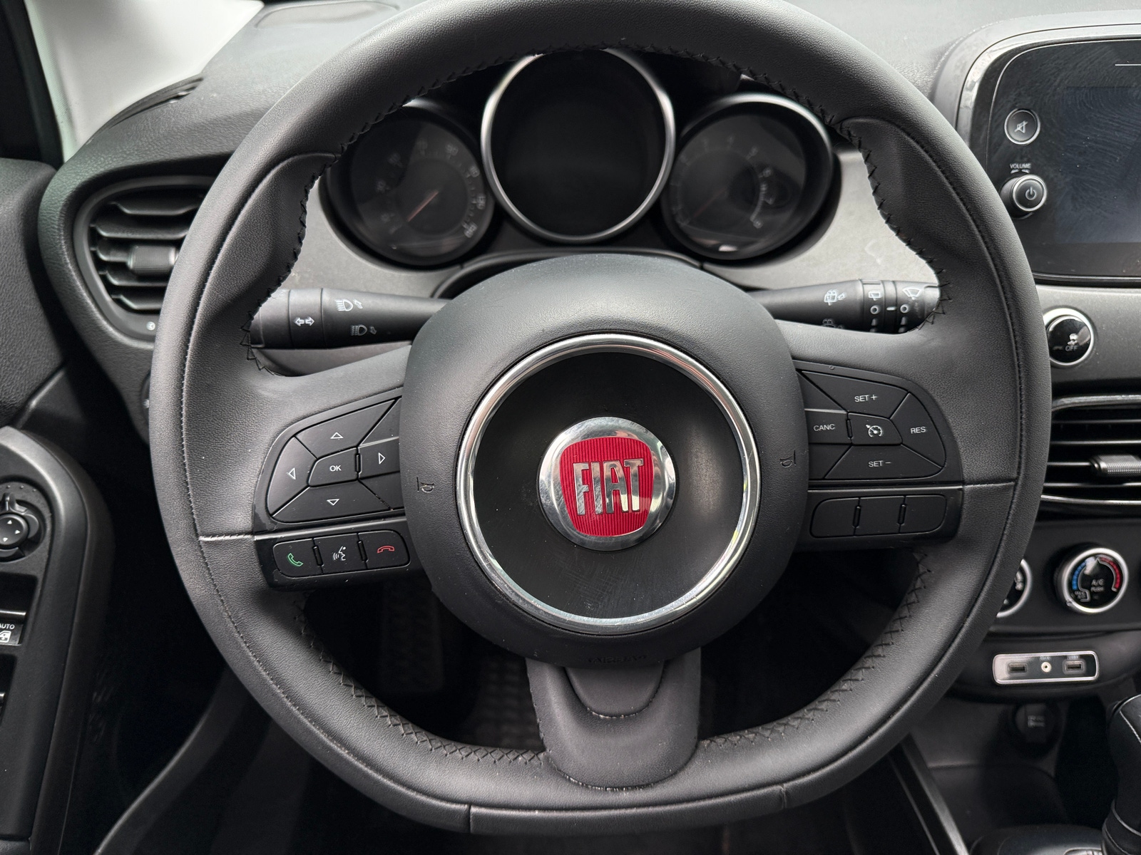 Thumbnail: 2018 Fiat 500X - 5