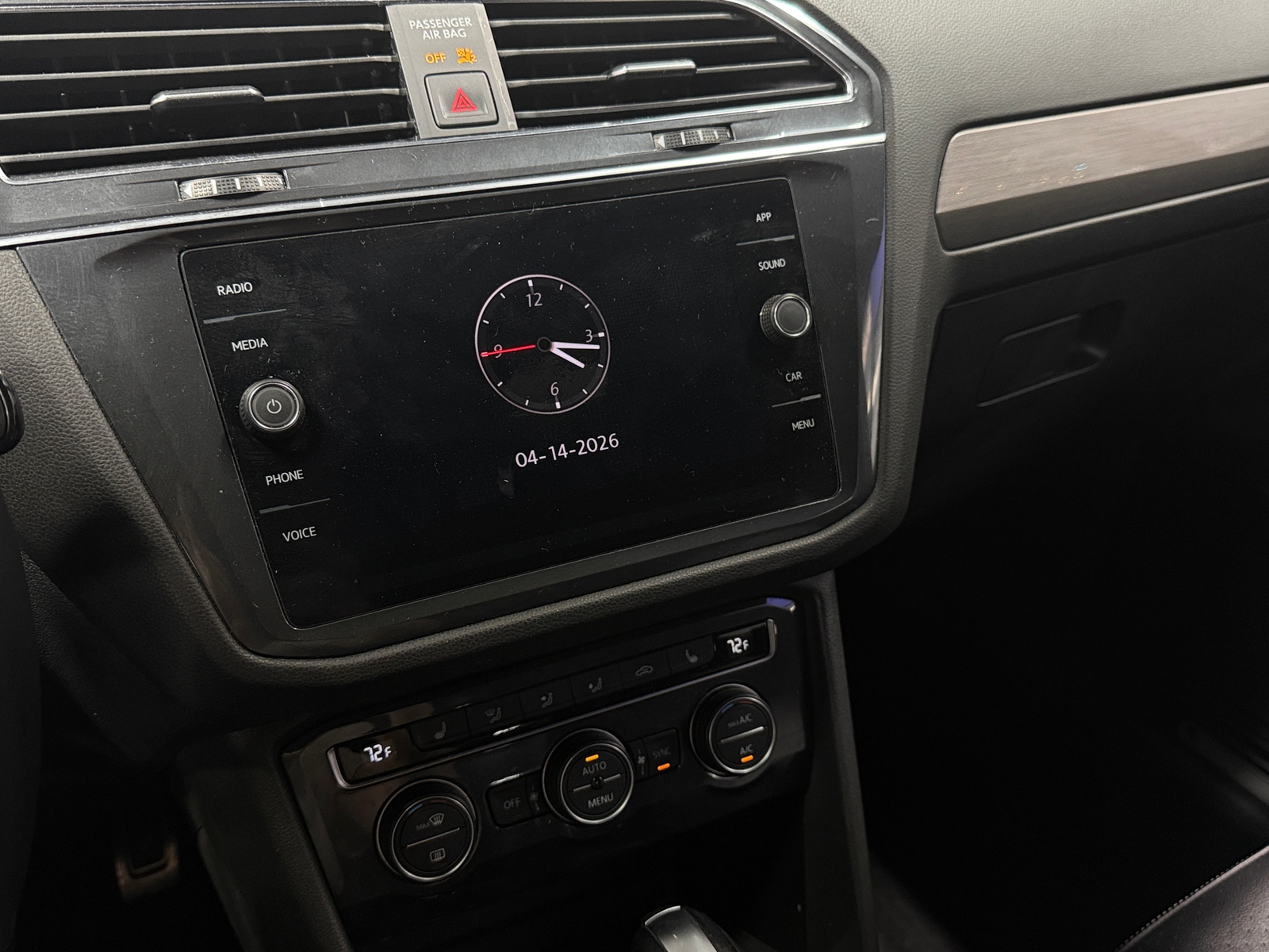 Thumbnail: 2020 Volkswagen Tiguan - 3