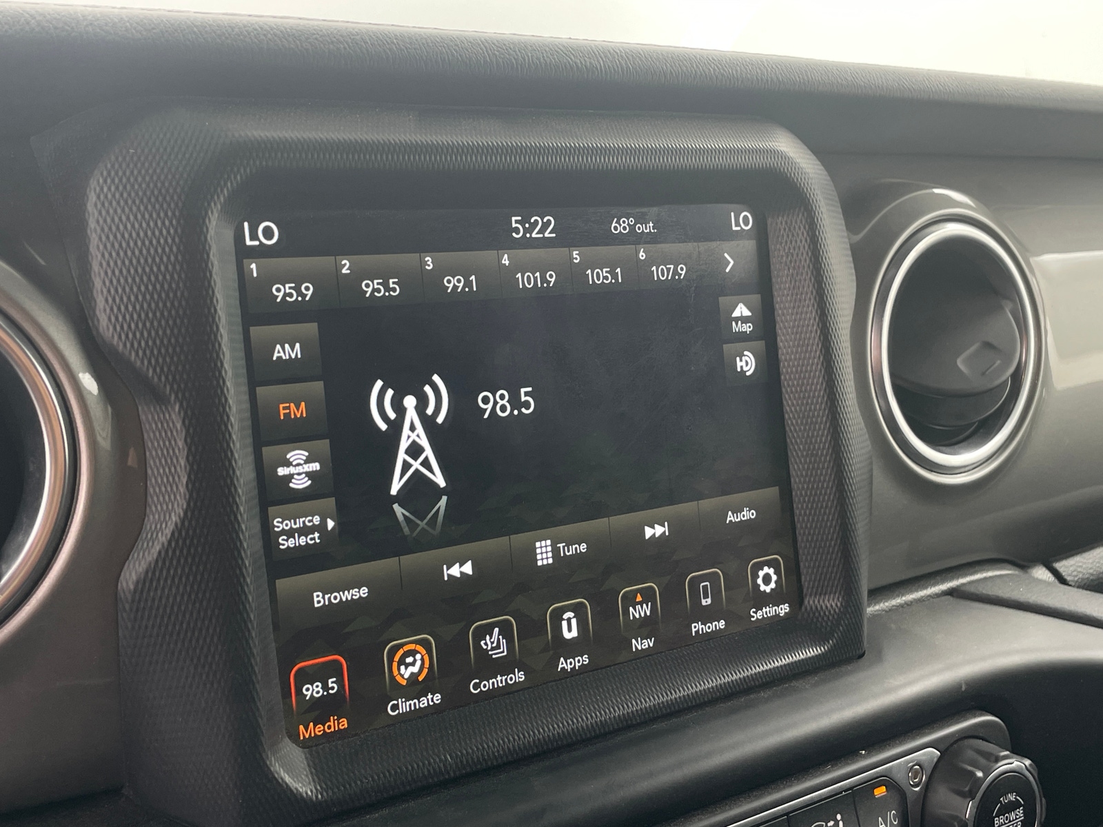 Thumbnail: 2020 Jeep Wrangler - 4