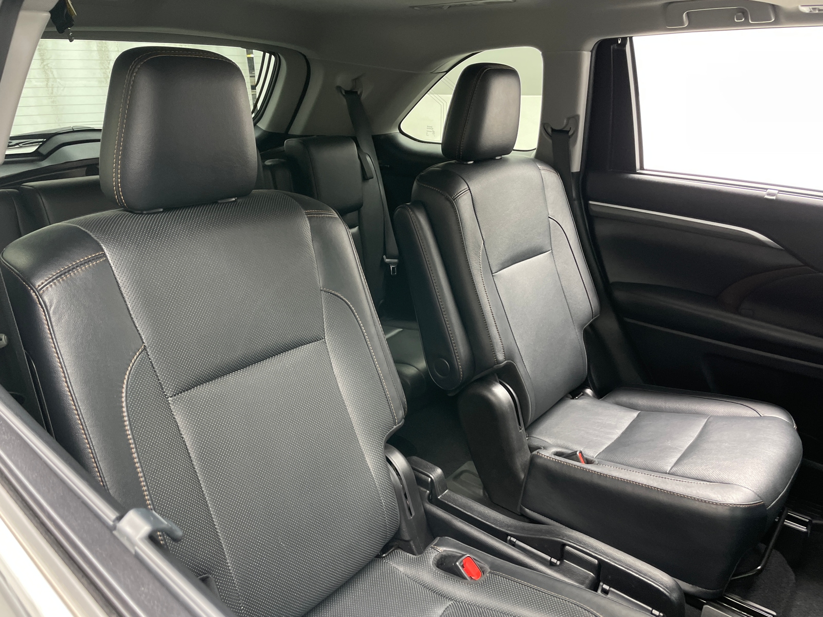 Thumbnail: 2019 Toyota Highlander - 5