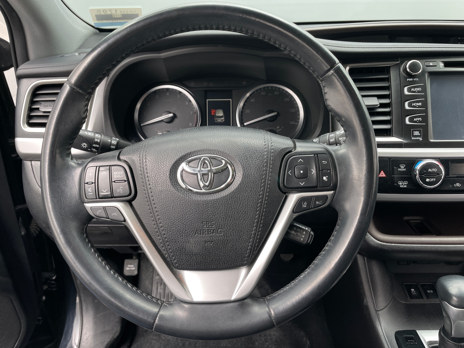 Thumbnail: 2019 Toyota Highlander - 4