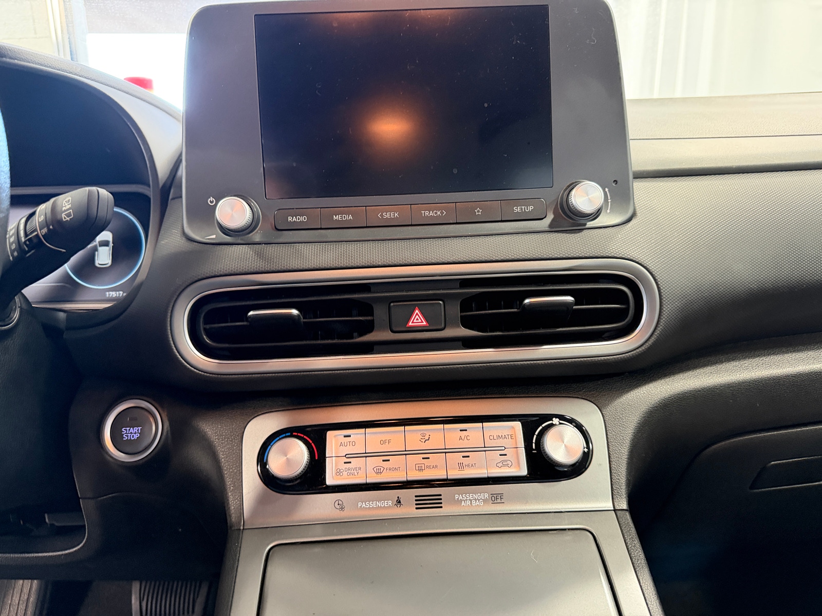 Thumbnail: 2023 Hyundai Kona - 4