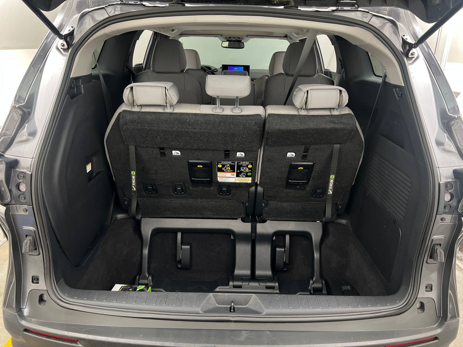 Thumbnail: 2025 Toyota Sienna - 7