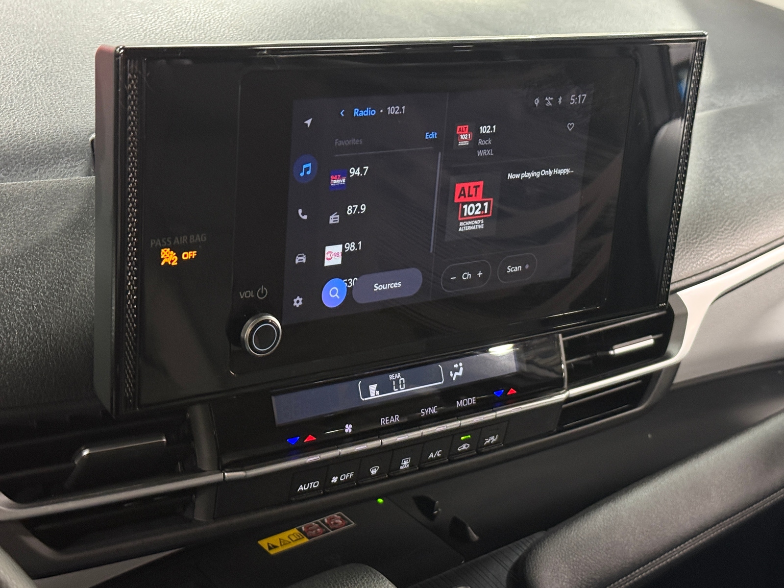 Thumbnail: 2025 Toyota Sienna - 4