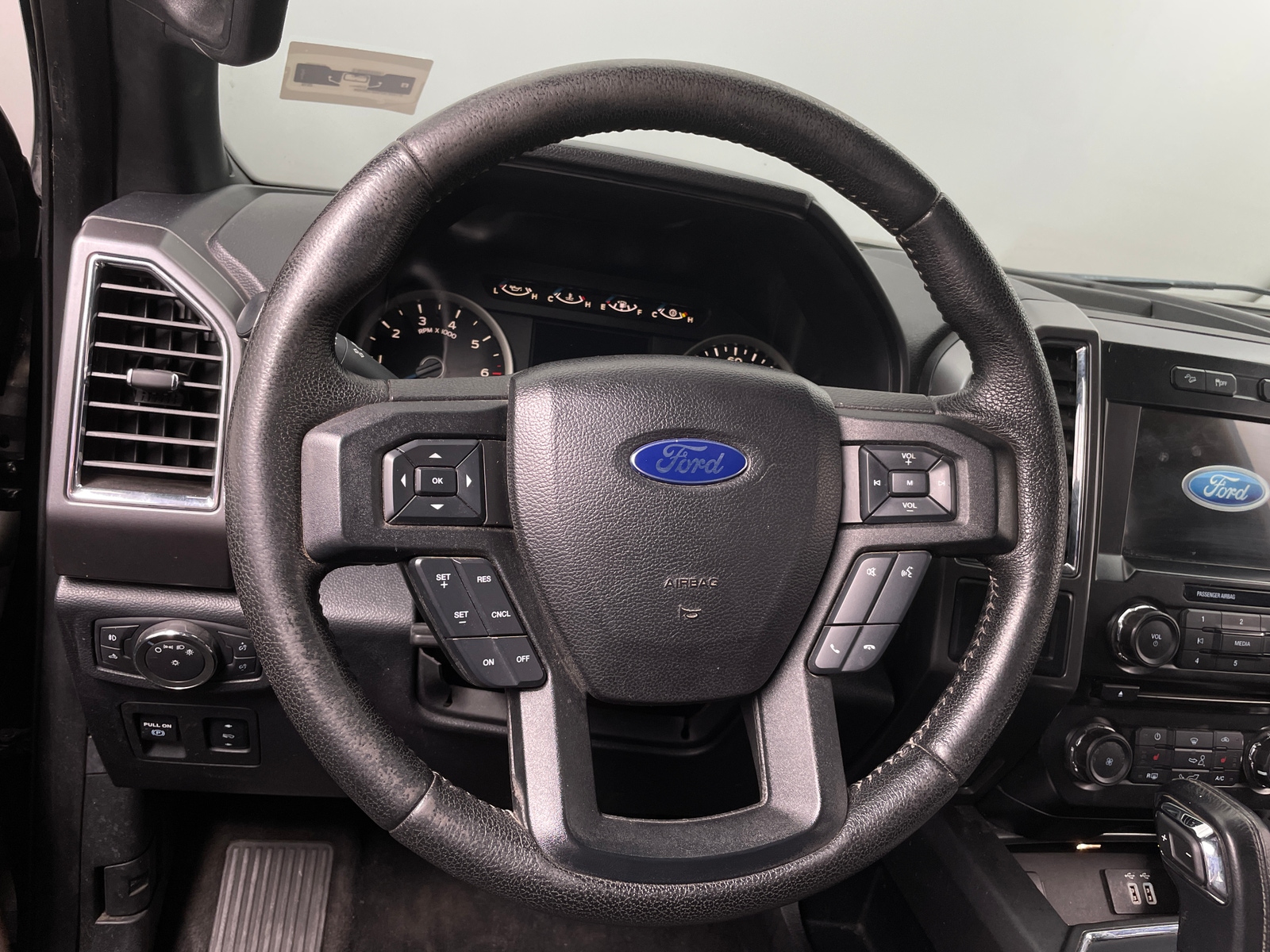 Thumbnail: 2016 Ford Econoline - 5