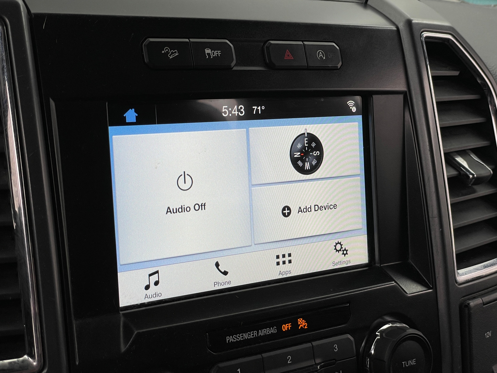 Thumbnail: 2016 Ford Econoline - 4