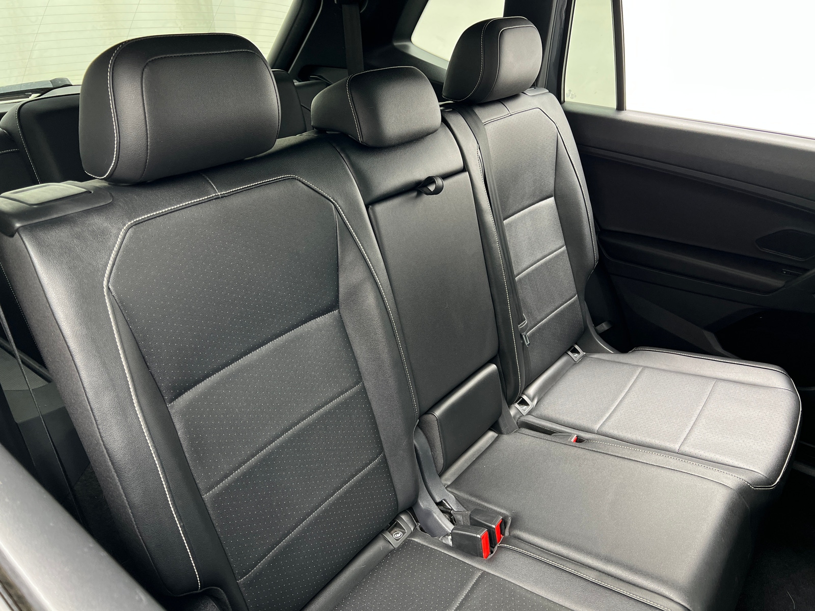 Thumbnail: 2021 Volkswagen Tiguan - 5