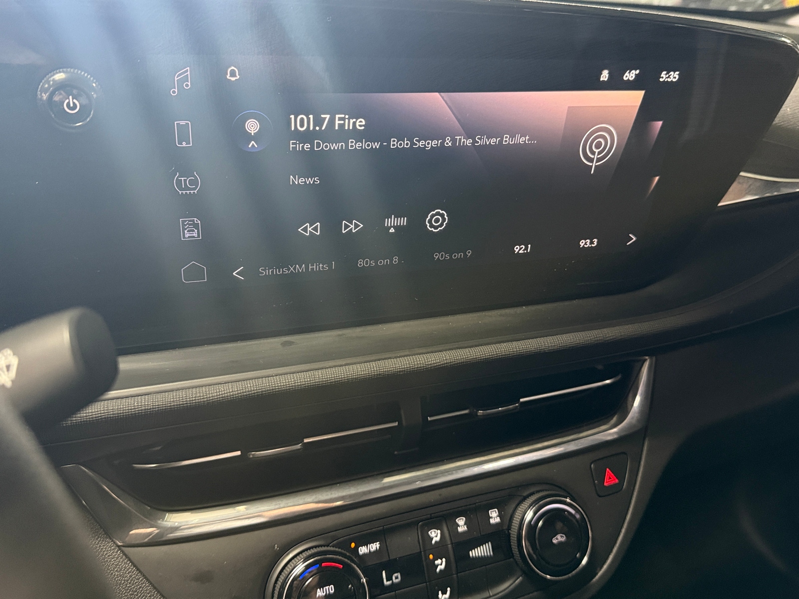 Thumbnail: 2025 Buick Envista - 3