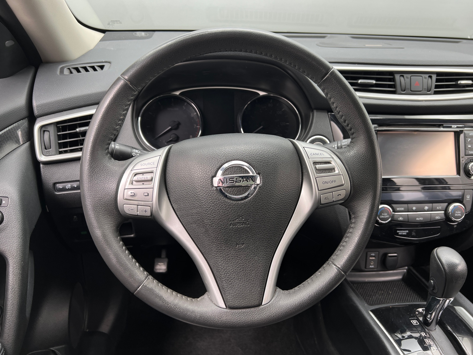 Thumbnail: 2016 Nissan Rogue - 4