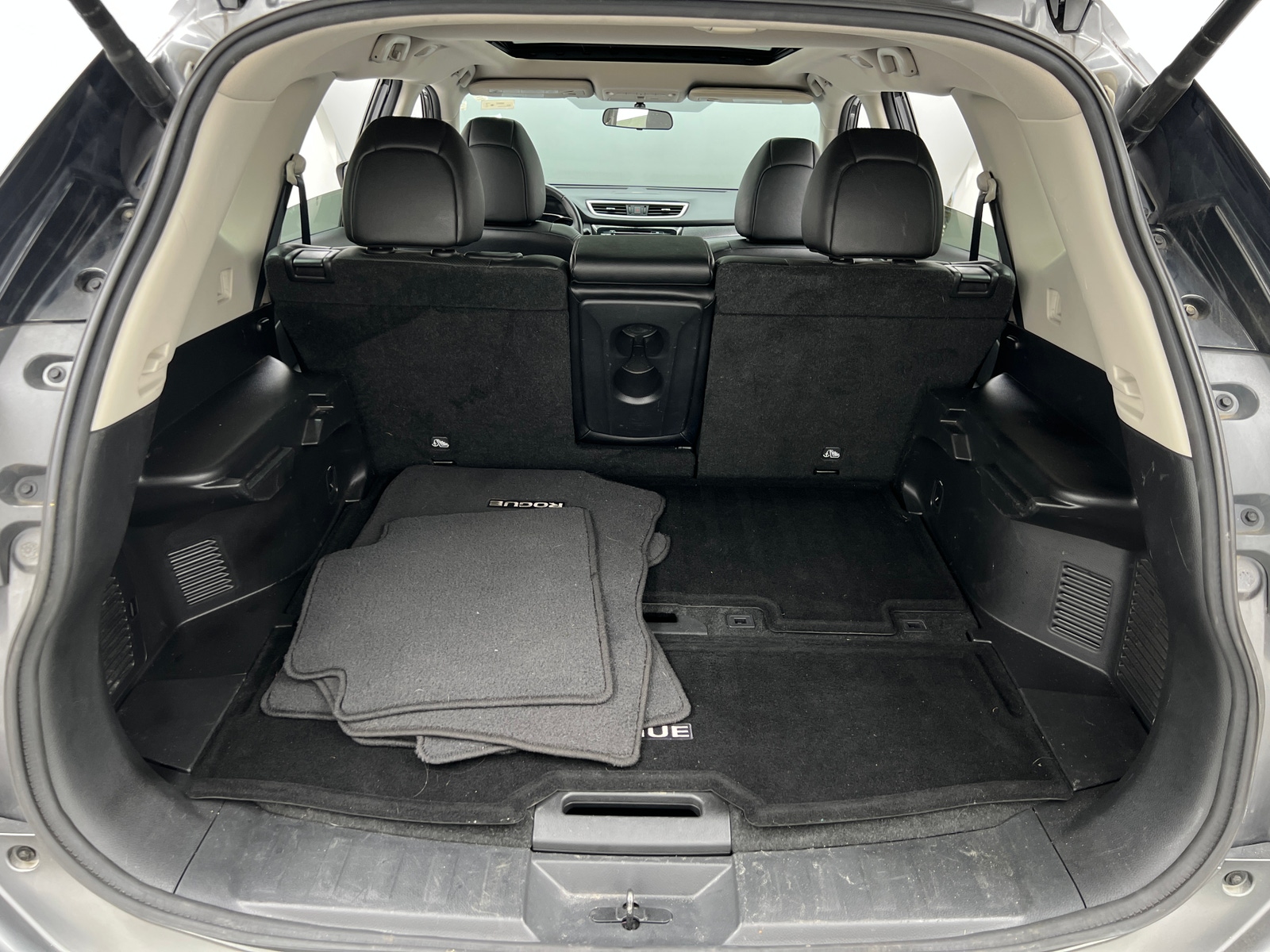 Thumbnail: 2016 Nissan Rogue - 6