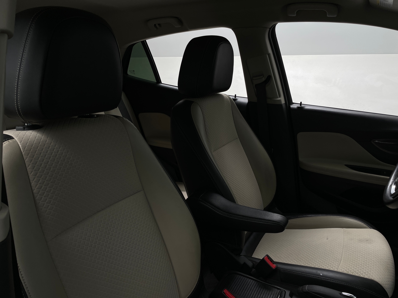 Thumbnail: 2019 Buick Encore - 2