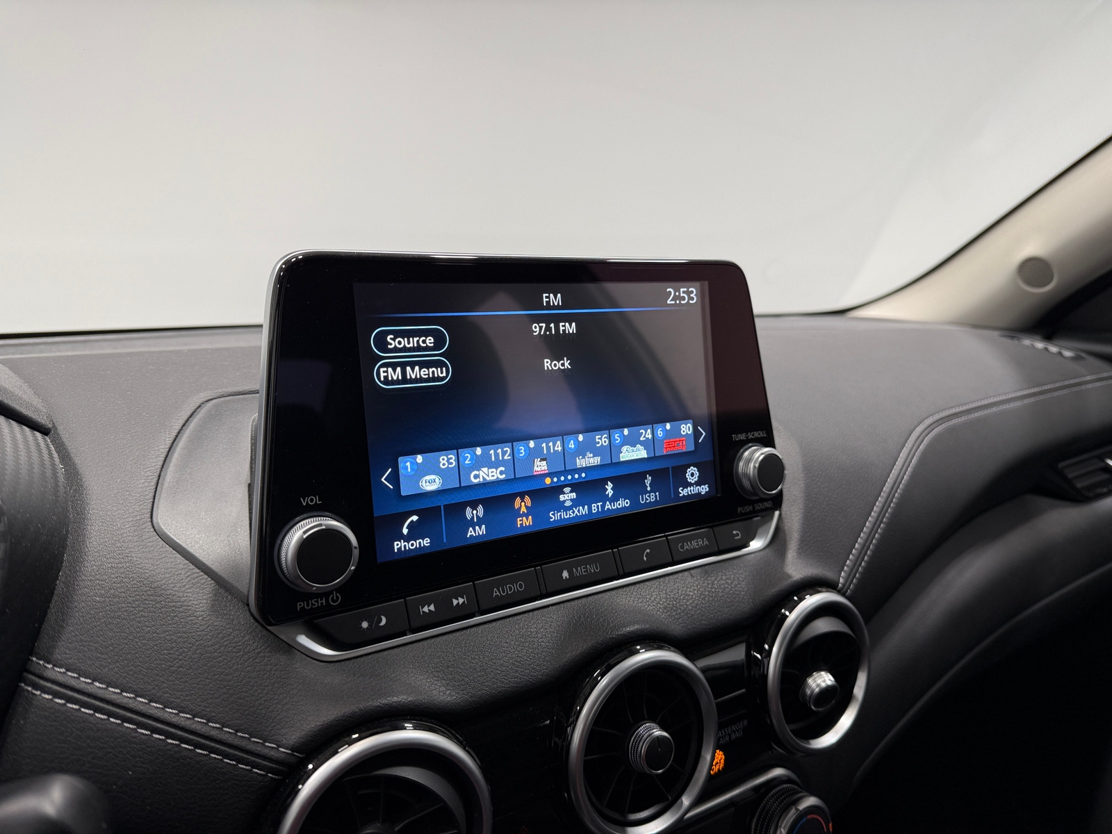 Thumbnail: 2025 Nissan Sentra - 4